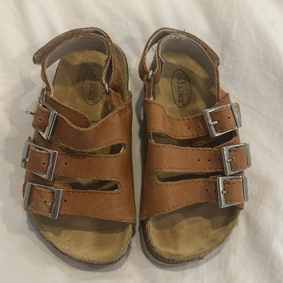 Old soles, size 7 toddler sandals - Picture 1 of 6
